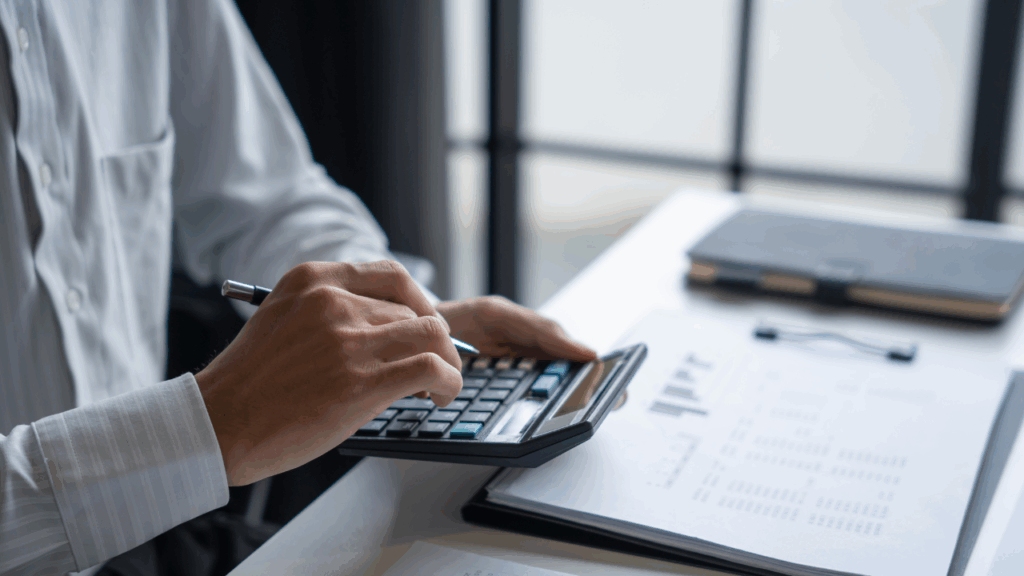 Aplicativos de Organização Financeira: Qual Vale Mais a Pena em 2025?